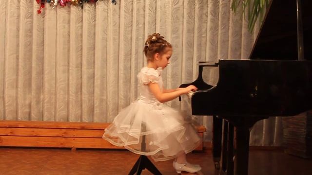 Похазникова Жанна. Первые шаги. 6 лет. Преп. Котова Е.В.