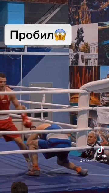 Этот боксер первый номер Россий в 75