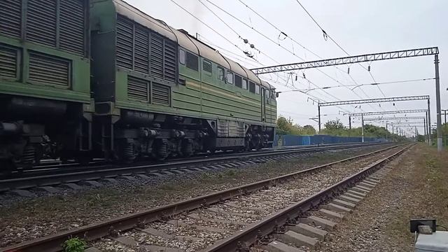 2ТЭ116-1491 в базовом окрасе резервом