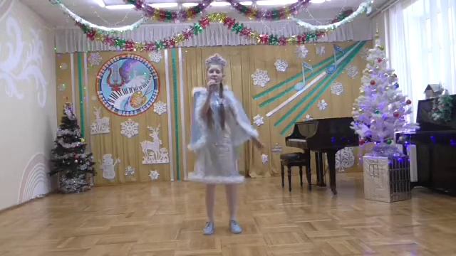 Зелинская Арина "Снежинки"