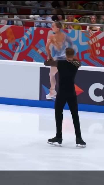 Aleksandra Boikova & Dmitrii Kozlovskii 🩵 #pairskating #figureskating #iceskating #sports #athlete