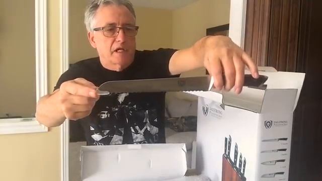 Unintentional ASMR 🔪 Unboxing and Reviewing a Knife Set (Scottish accent) [YuPwyR_94Vc]