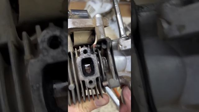 Триммер Stihl FS 55 заклинил сам или ему помогли_🤔