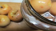 Салат из квашенной капусты с маринованными яблоками