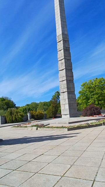 Калининград. Памятник 1200 гвардейцам