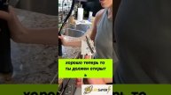Неожиданный лайфхак: как открыть банку с помощью теннисной ракетки