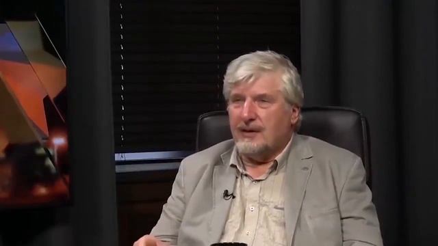 Почему ослабевает США