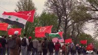 Американские коммунисты празднуют Первое Мая в Чикаго.