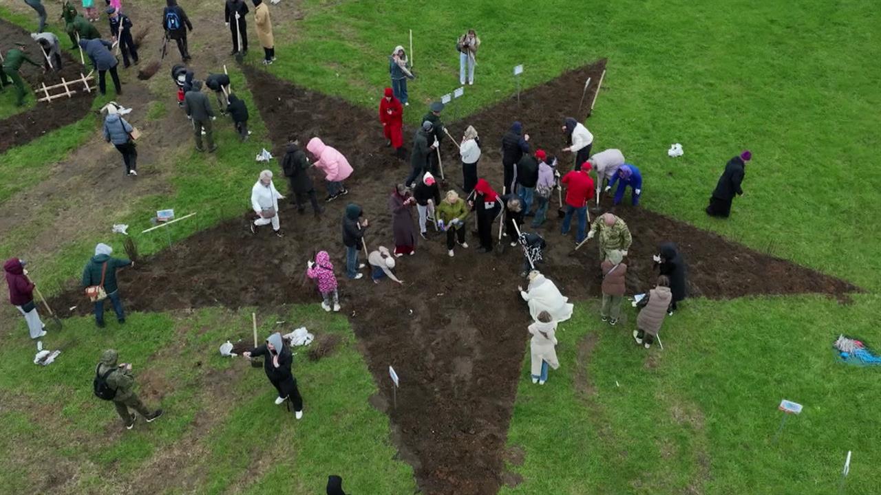 В парке "Патриот" ко Дню Победы создана уникальная ландшафтная композиция