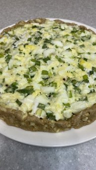 Творожная Галета с Яйцом и Зелёным луком.