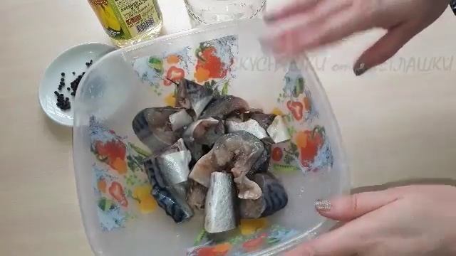 СКУМБРИЯ В МАСЛЕ ПО-ДОМАШНЕМУ