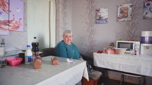 Дотянем до пенсии Купили продукты Вкусный суп и деревня ПОДВАЛ ИЛЬИЧА