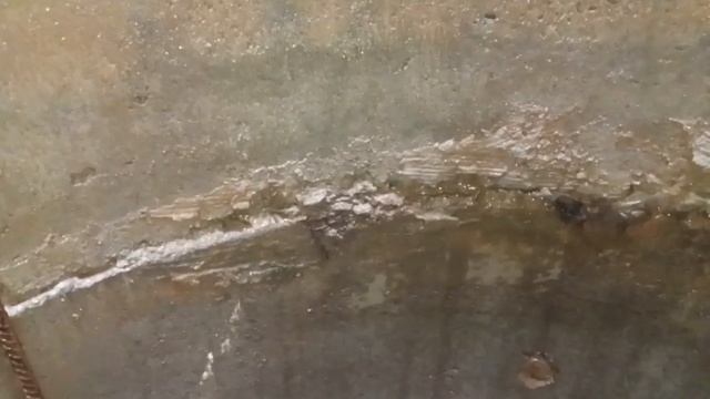 Ст. Нагорное. Чистка колодца на плывуне, объём не большой,но приход воды быстрый. podkapaev.ru