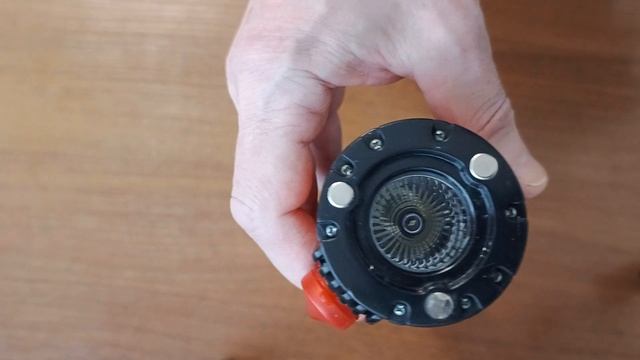 Динамо-фонарь Expedition для автомобилистов