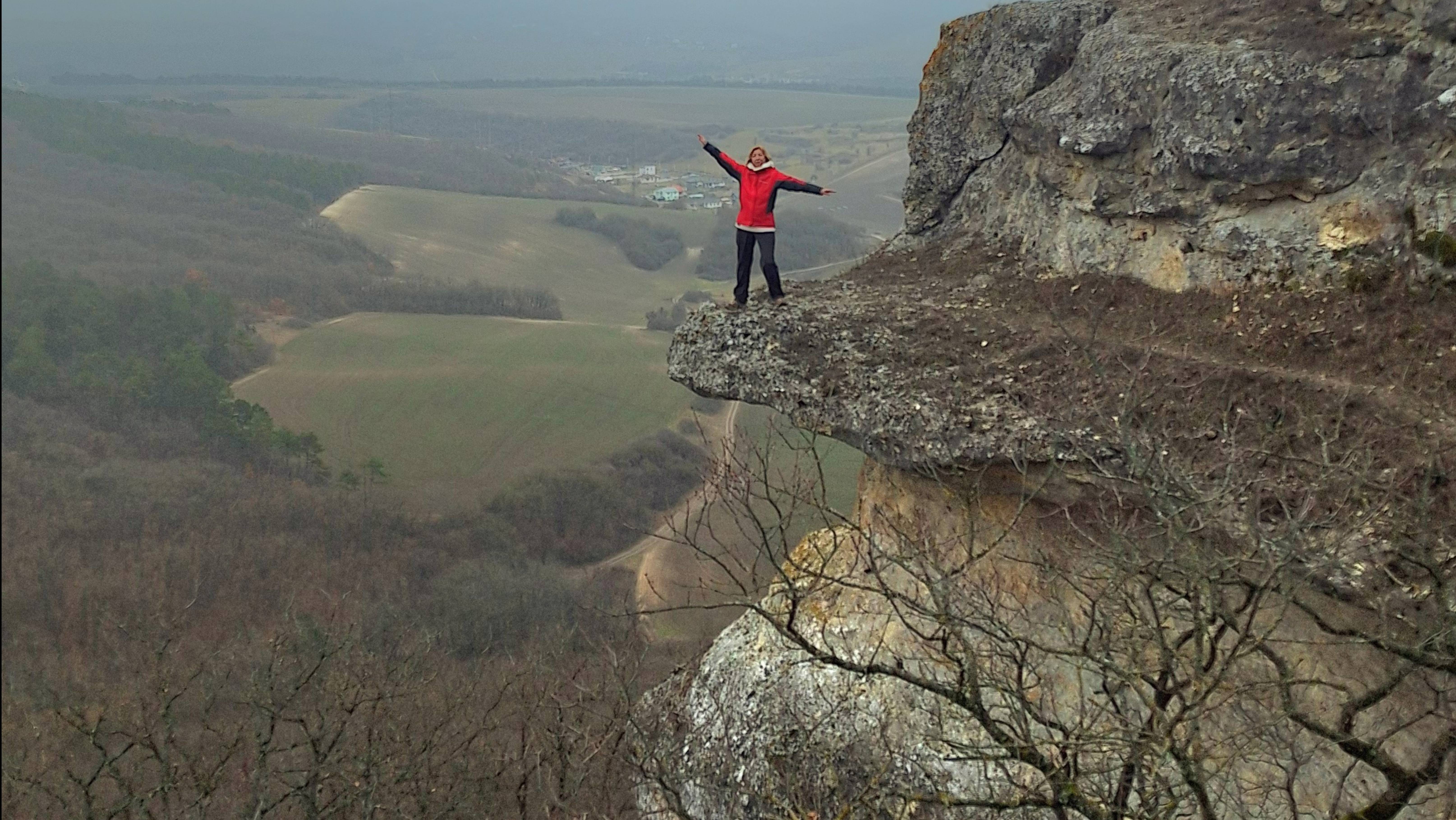 БАХЧИСАРАЙСКИЕ ПРОСТОРЫ!
ПОДЪЁМ НА САП- САРЫ- КЕРМЕН, ГРОТЫ