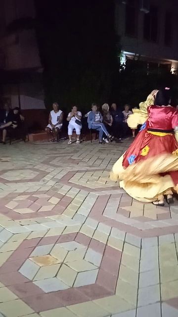 свист+цыганочка.