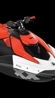 BRP SparK 2025 в полной комплектации
Бардачек/кофр
Аудиосистема
Чехол