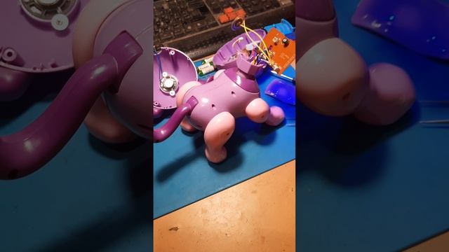 Интерактивная игрушка Robo Pets Робо- пёс. 4