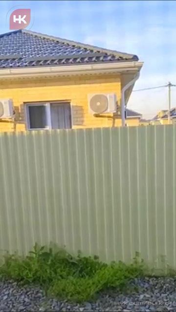 Краснодарка вынуждена продавать собственный дом из-за  жизни рядом с шумными соседями.