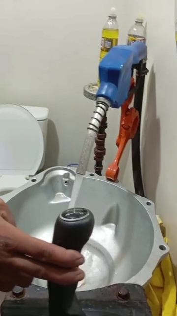 Сан узел в автосервисе.
