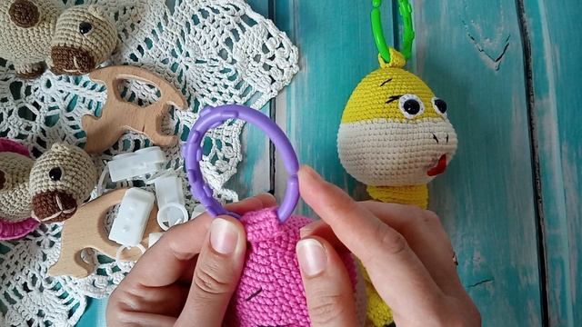 Вязаные погремушки 🥰 и игрушки.. 
Май 3.05