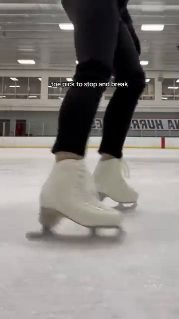 3 tips for your first time ice skating!! ⛸️❄️#iceskating #iceskater #figureskater #figureskating