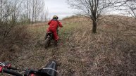 тренирую заезд в горку Эндуро