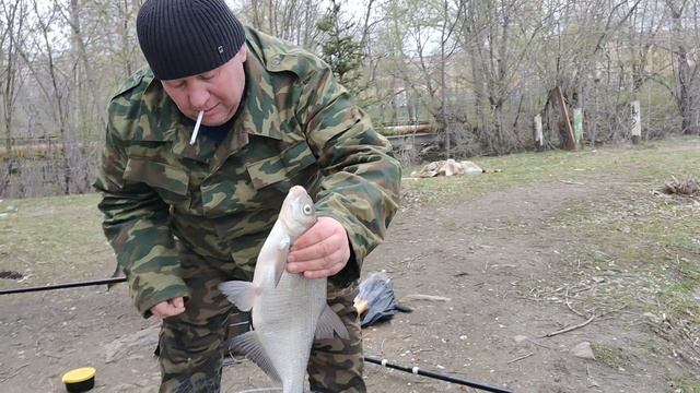 Лещ на Поплавок.