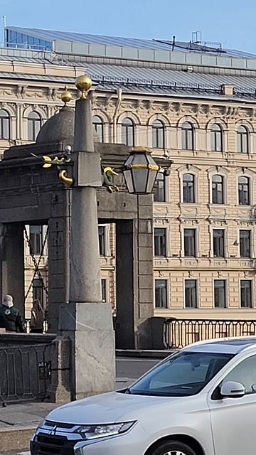 Санкт Петербург.Красивые столбы.