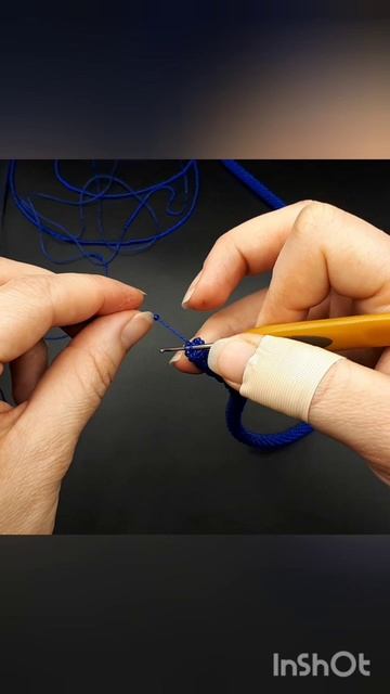 Зелёные БАНАНЫ #бисер #вязаниеизбисера#вязаниебисером #beads #beadscrochet#diy Mуз: Е. Кабанов