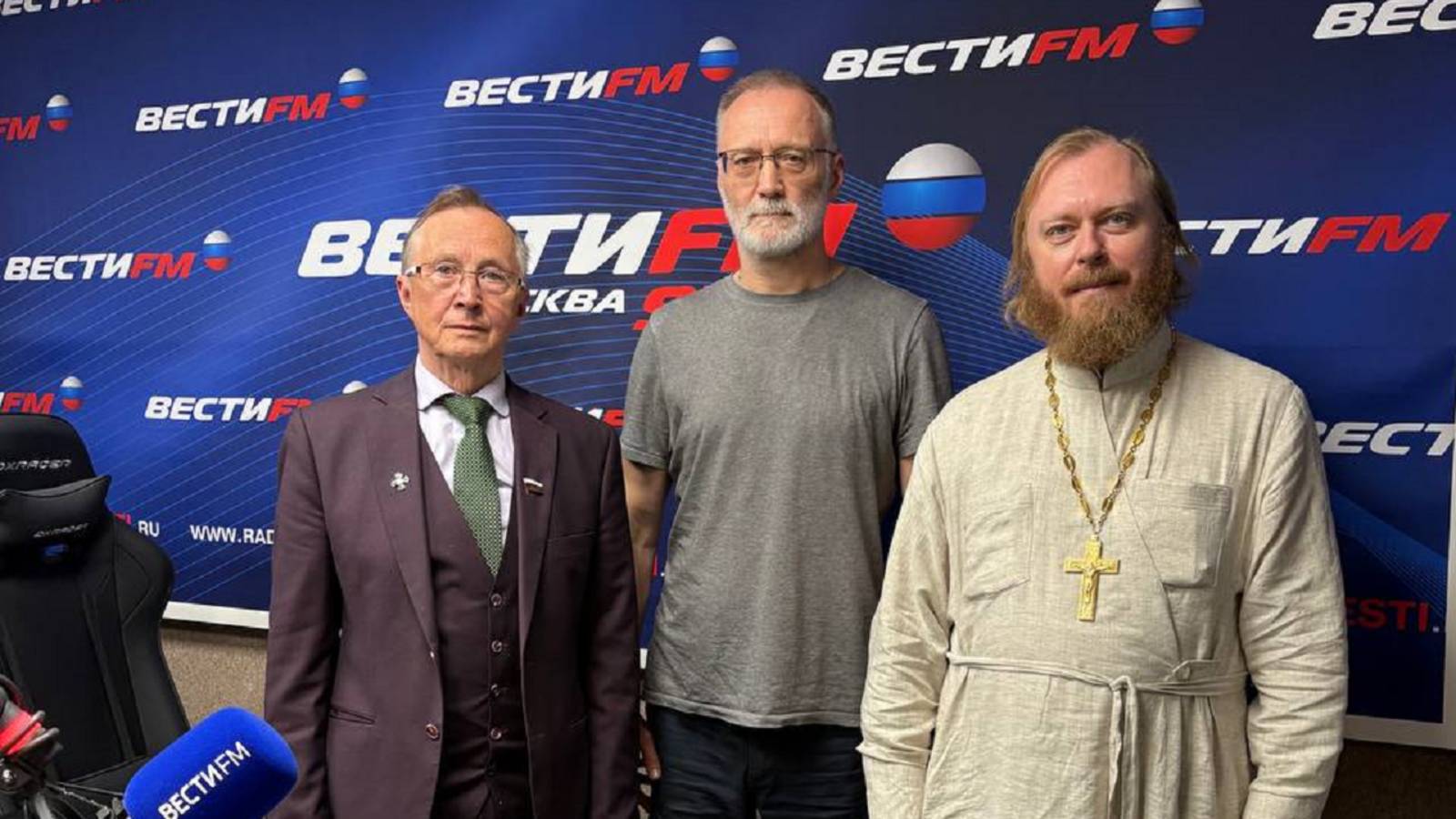 Бой за души продолжается / Традиции