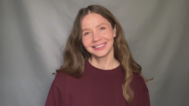 Даниэла Хазова, Визитка 2025