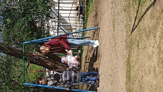 в гостя у родни))))