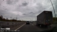 Американские флаги на борской трассе, 01.05.2025
