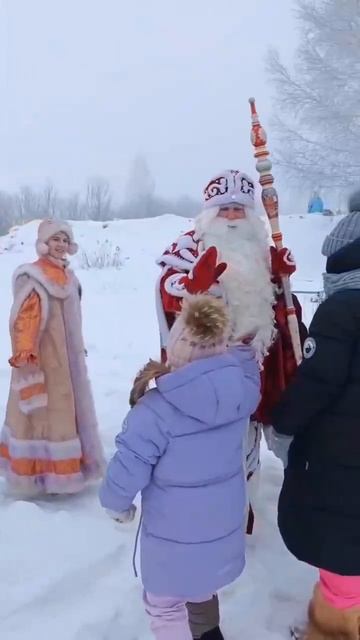 Поздравление участников проекта,, На вдохе" от ПРОО Круг доверия с Новым 2025 годом Ролик 1