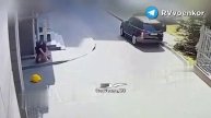 ‼️🇷🇺🇺🇦Ранен в дупу: появилось видео покушения на нациста-убийцу и волонтера ВСУ Стерненко !!!
