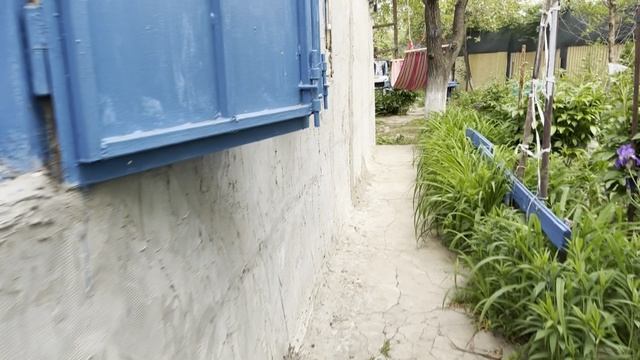 На меня с утра напали
умные мысли.
"Не на того  подумал я, и снова начал думать ,о всякой херне!