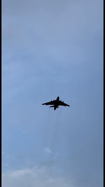 Самый красивый транспортник. ИЛ-76