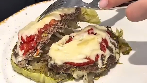 Вкусный Стейк из капусты...🥩🍽😋
