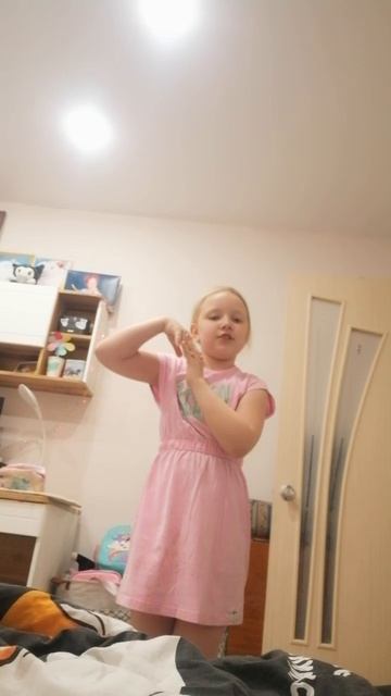 VID_20250503_221240.mp4