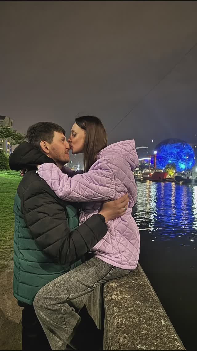 Только ты способен подарить мне мурашки не только на коже,а даже подкожно..Одним своим взглядом🥰