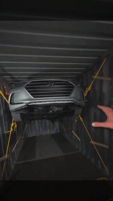 Как доставляются автомобили по морю.