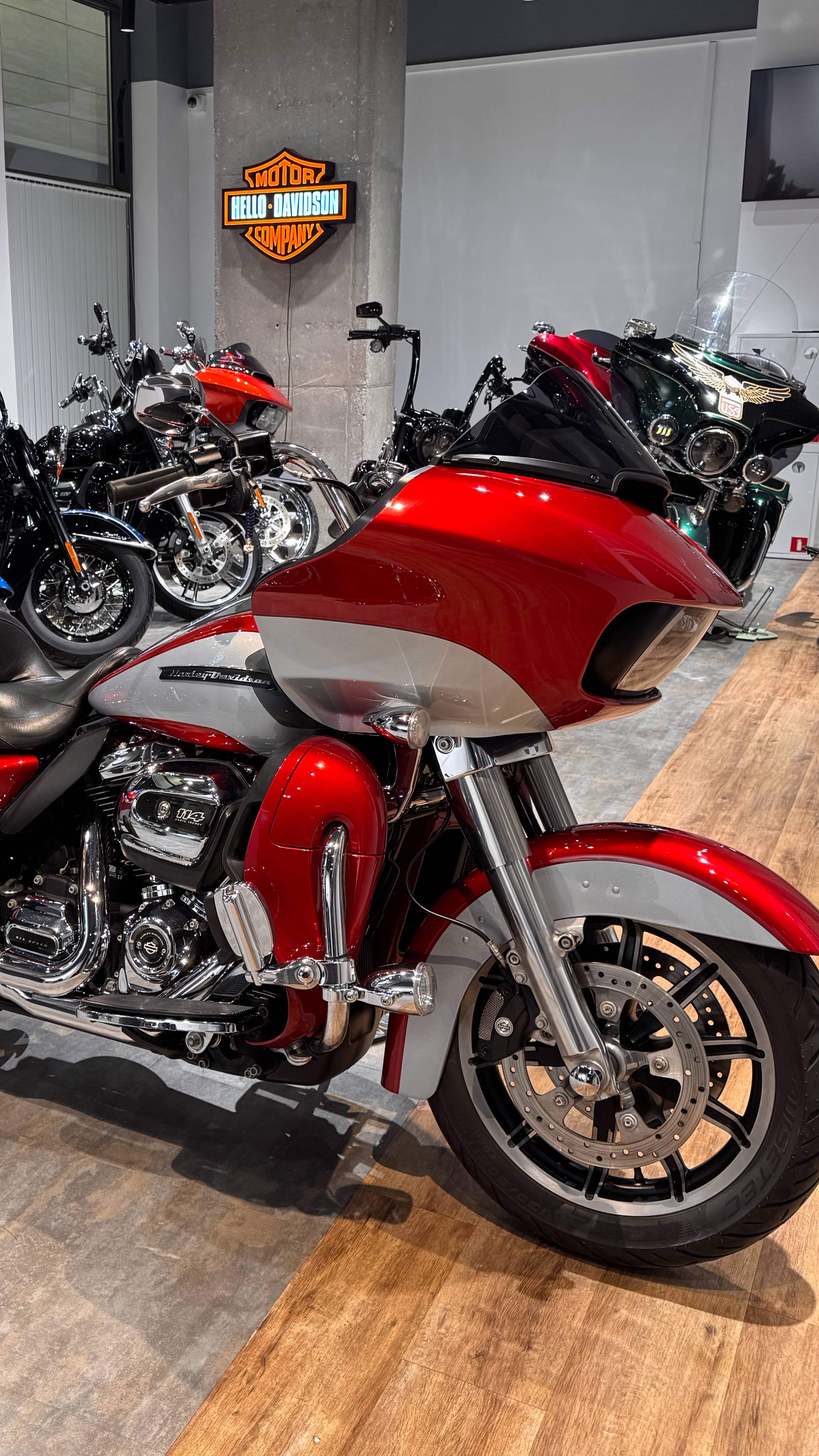 2019 HD Road Glide Ultra 84К