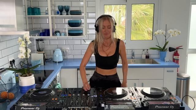PEZSI [DJ-SET 2025] x LET ME COOK - Driving Techno ｜ Hard Trance