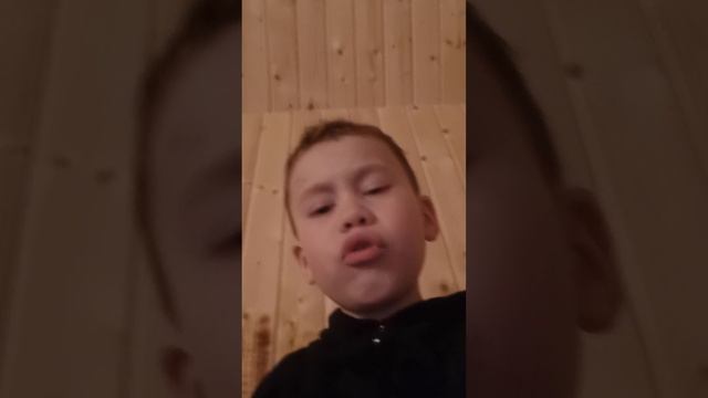 VID_20250504_213853.mp4