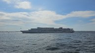 Теплоход Михаил Фрунзе в Саратове