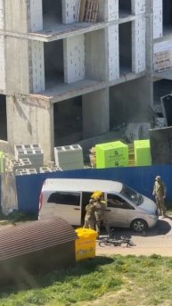 Теперь и на Западной Украине начали хватать всех подряд "добровольцев",это потому-что план горит !!!
