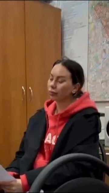 Автоледи, врезавшуюся на белом Гелике в толпу посетителей кафе на Рубинштейна, задержали.