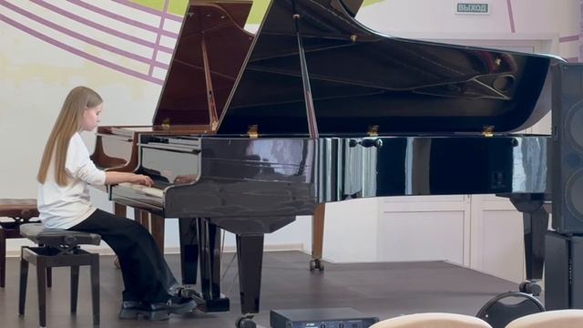 VID_20250504_224155_564.mp4