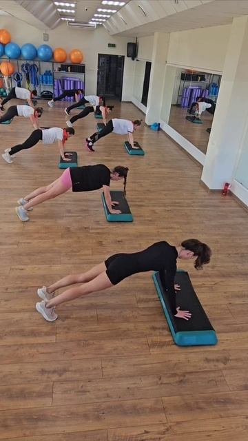 Cross Trening "Albasport"
Тренер Уракова Ксения 
Сплоченная команда-залог успеха!
